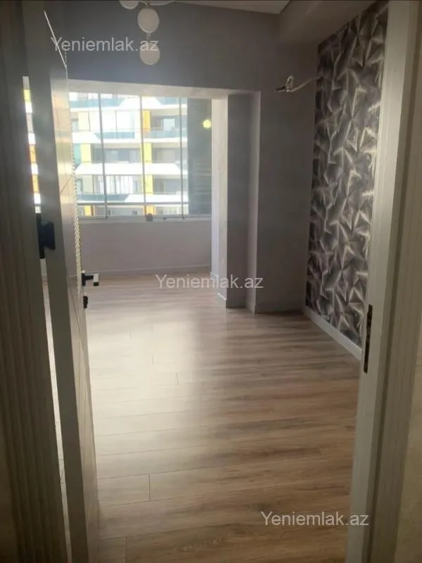Satılır 4 otaqlı yeni tikili 182 m²
