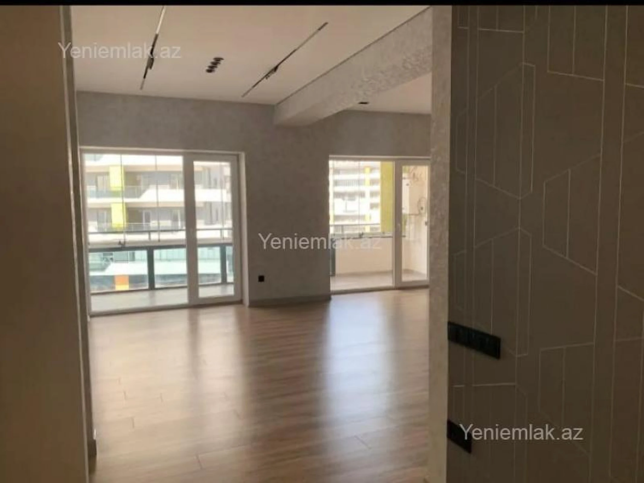 Satılır 4 otaqlı yeni tikili 182 m²