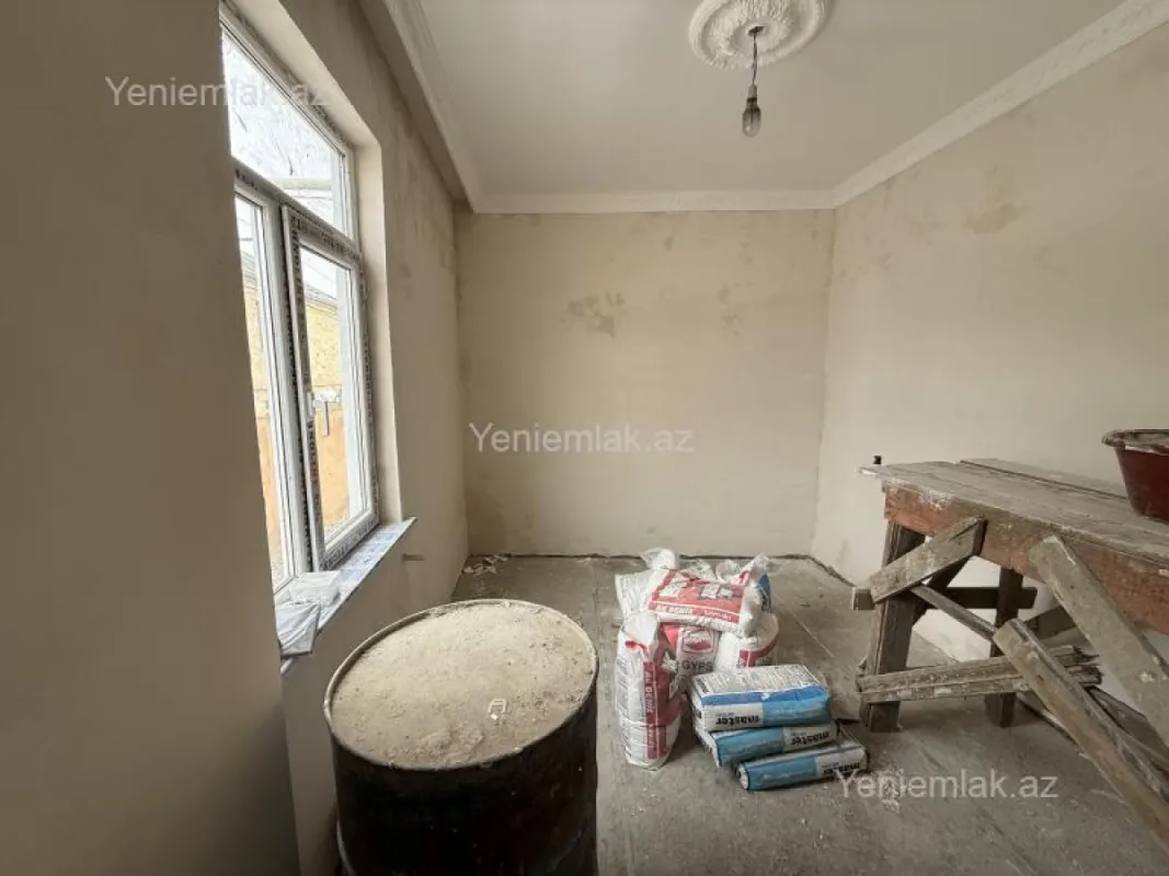 Satılır 2 otaqlı həyət evi 55 m²