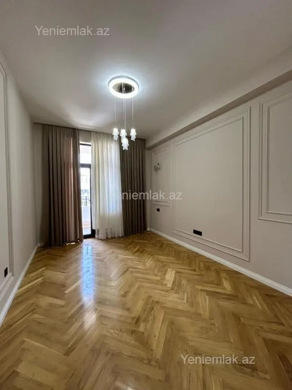 Satılır 3 otaqlı yeni tikili 110 m²