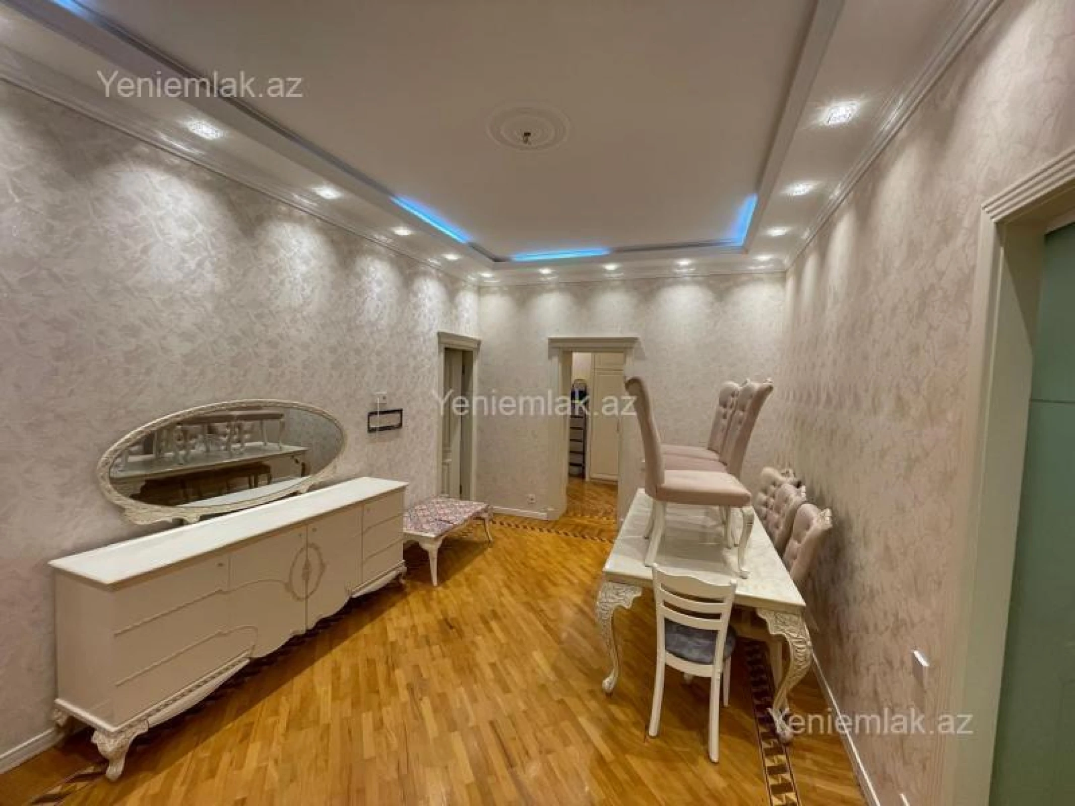 Satılır 3 otaqlı köhnə tikili 95 m²