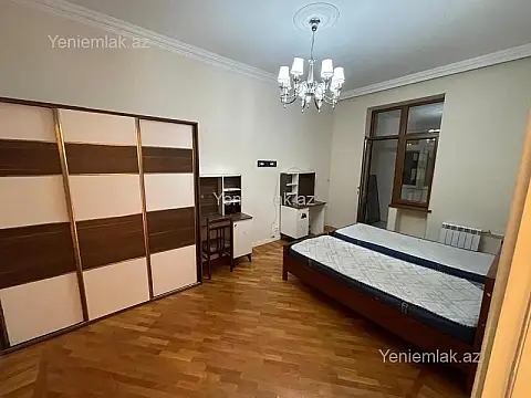 Satılır 3 otaqlı köhnə tikili 95 m²