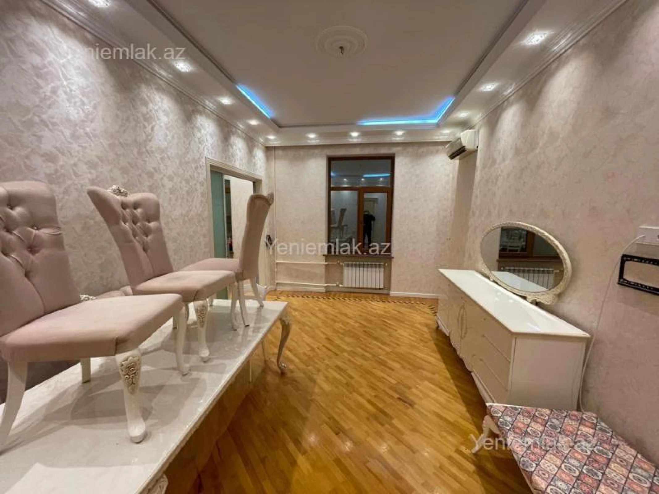 Satılır 3 otaqlı köhnə tikili 95 m²