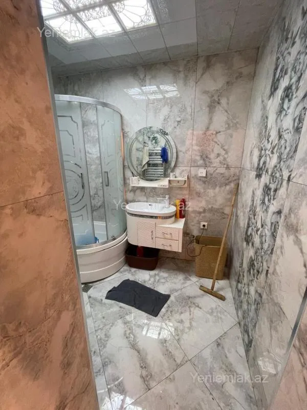 Satılır 3 otaqlı köhnə tikili 95 m²