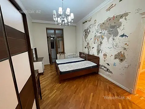 Satılır 3 otaqlı köhnə tikili 95 m²