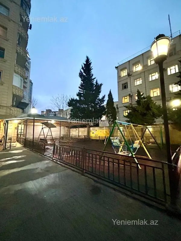 Satılır 3 otaqlı yeni tikili 105 m²