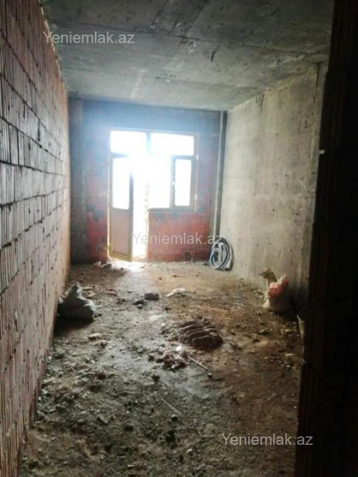 Satılır 3 otaqlı yeni tikili 105 m²