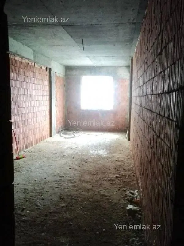 Satılır 3 otaqlı yeni tikili 105 m²