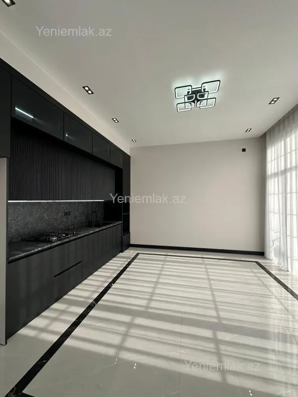 Satılır 4 otaqlı həyət evi 170 m²