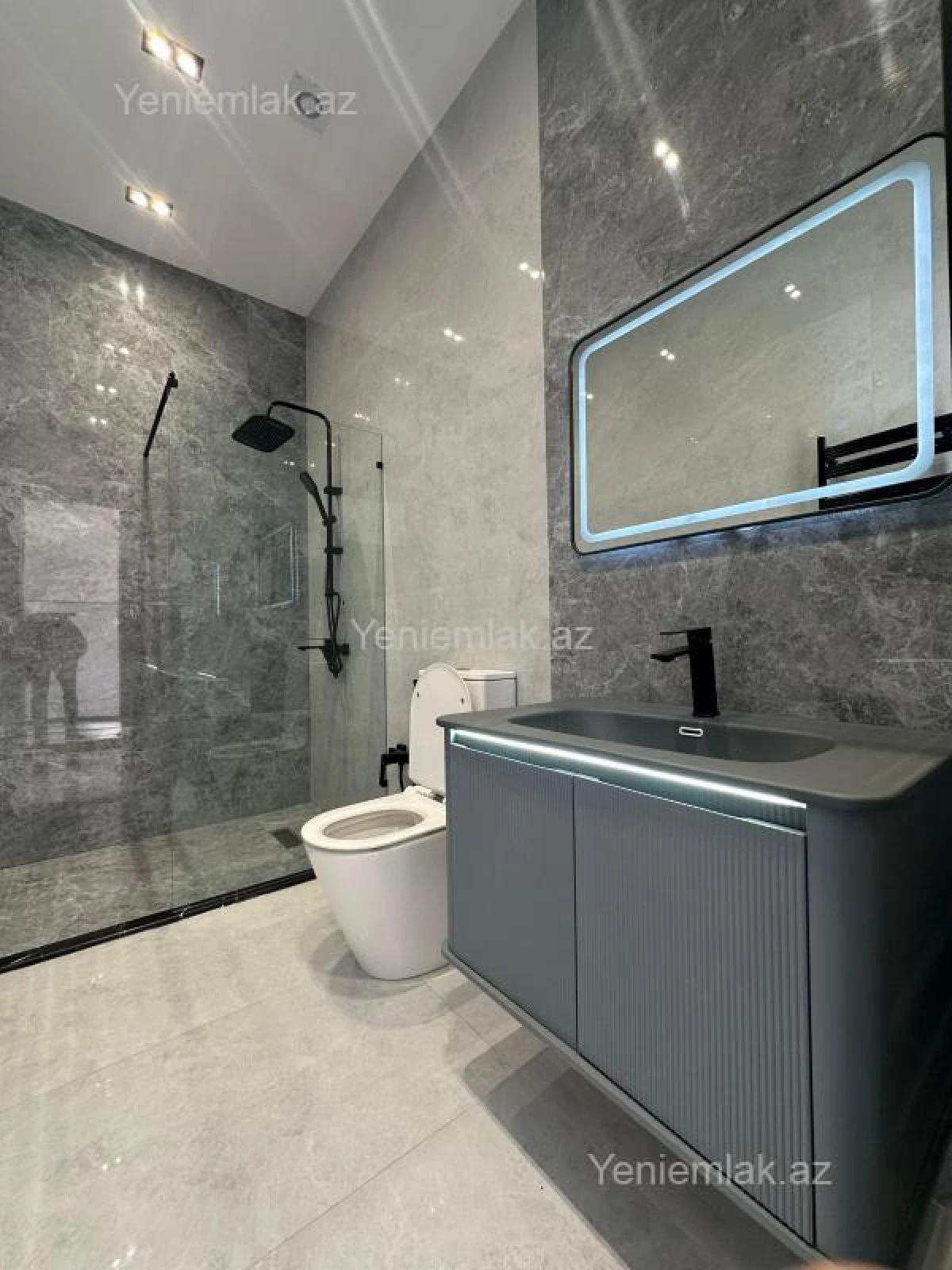 Satılır 4 otaqlı həyət evi 170 m²