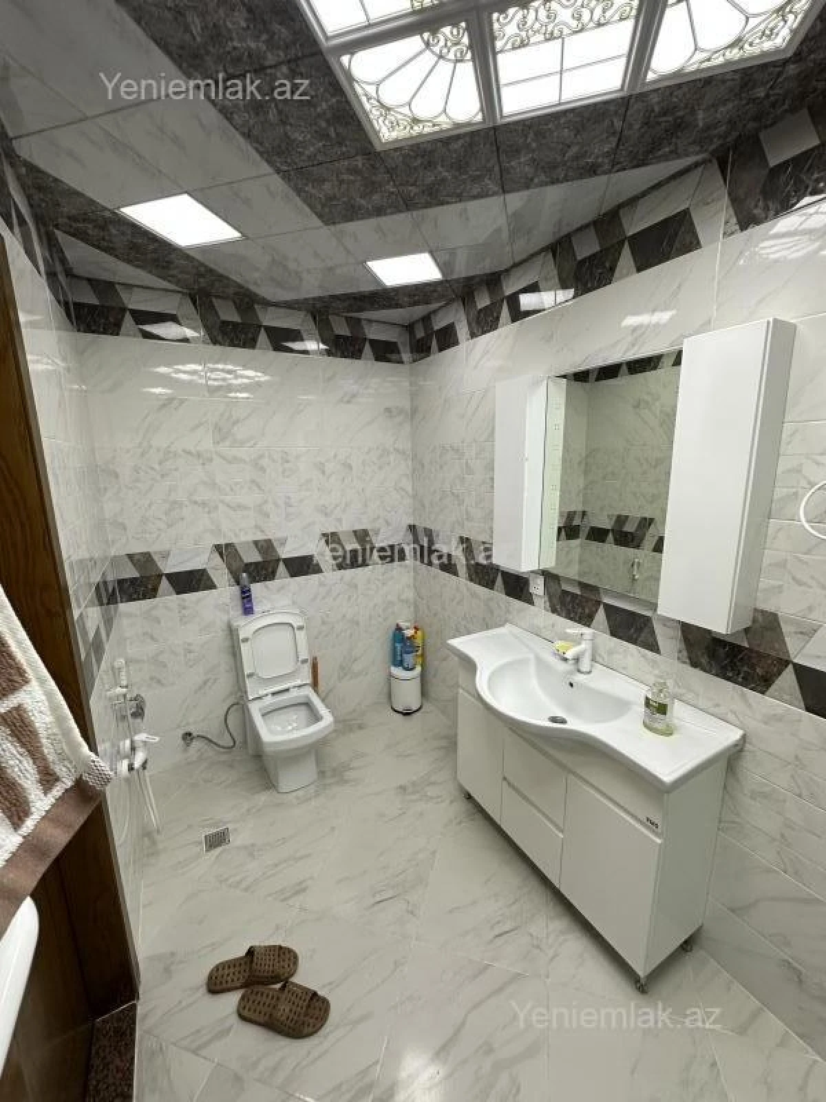 Satılır 4 otaqlı yeni tikili 154 m²