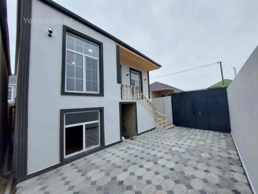 Satılır 3 otaqlı həyət evi 100 m²