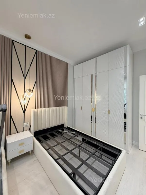 Satılır 3 otaqlı yeni tikili 86 m²