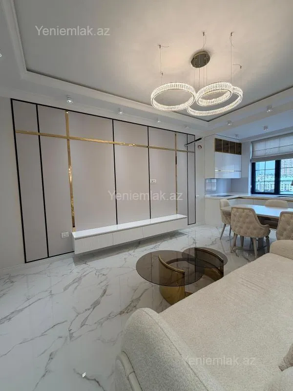 Satılır 3 otaqlı yeni tikili 86 m²