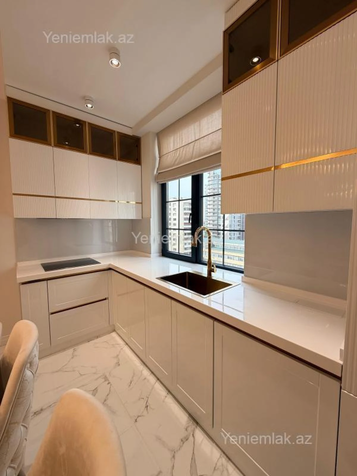 Satılır 3 otaqlı yeni tikili 86 m²