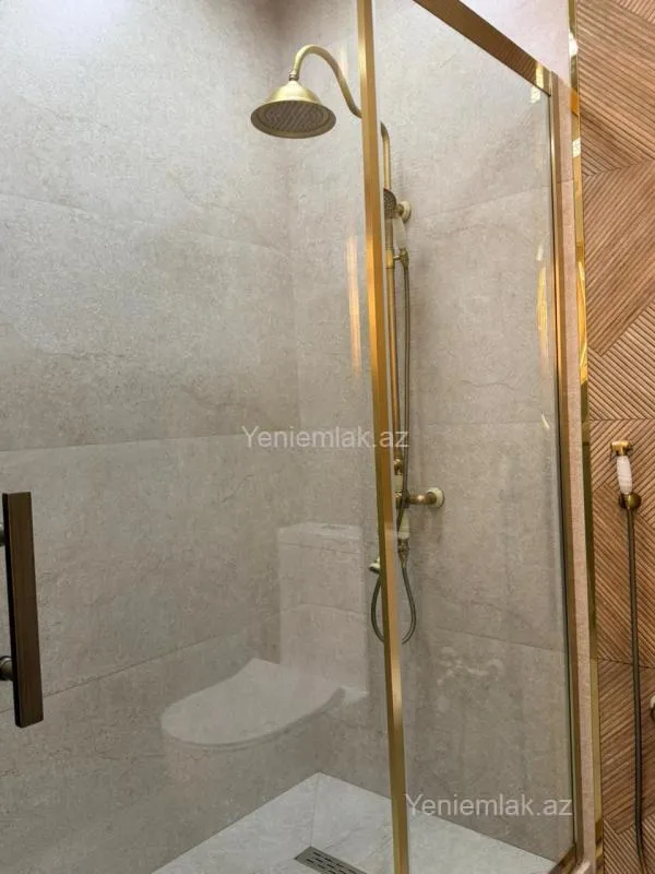 Satılır 3 otaqlı yeni tikili 86 m²