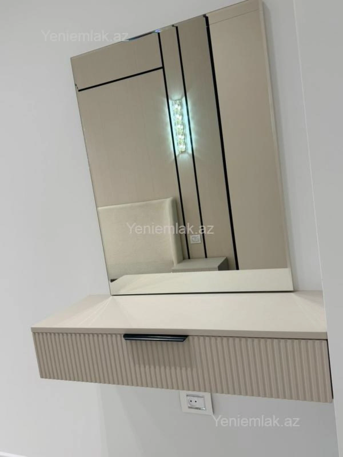 Satılır 3 otaqlı yeni tikili 86 m²