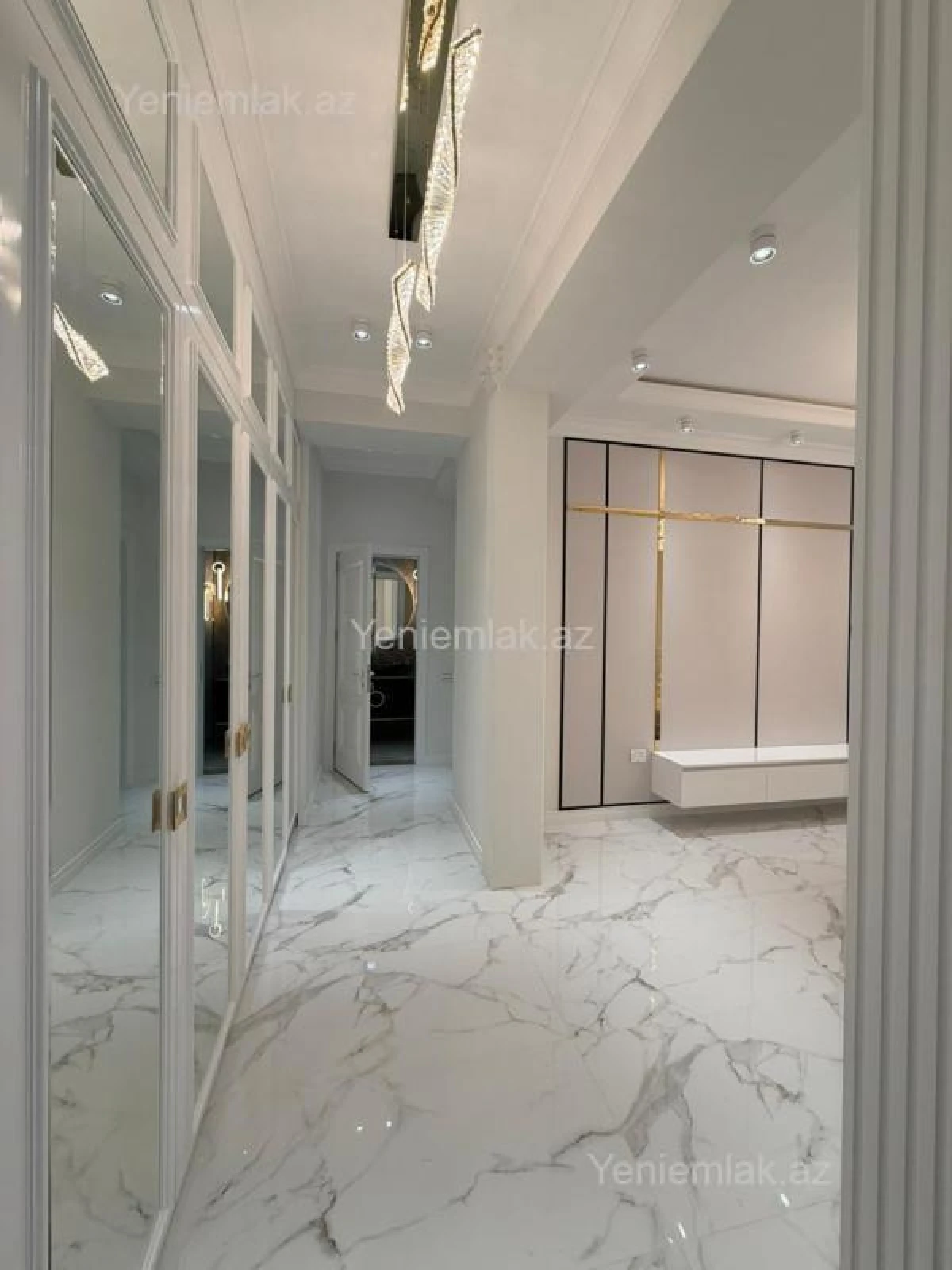 Satılır 3 otaqlı yeni tikili 86 m²