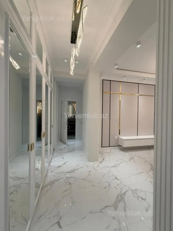 Satılır 3 otaqlı yeni tikili 86 m²