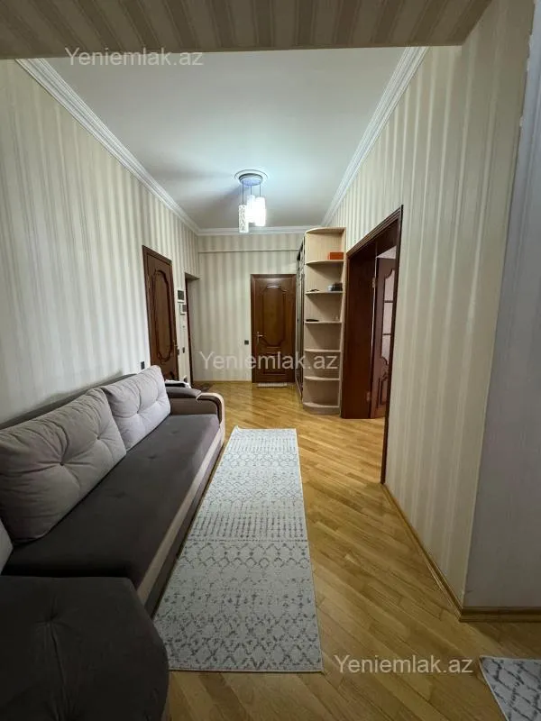 Satılır 3 otaqlı yeni tikili 132 m²