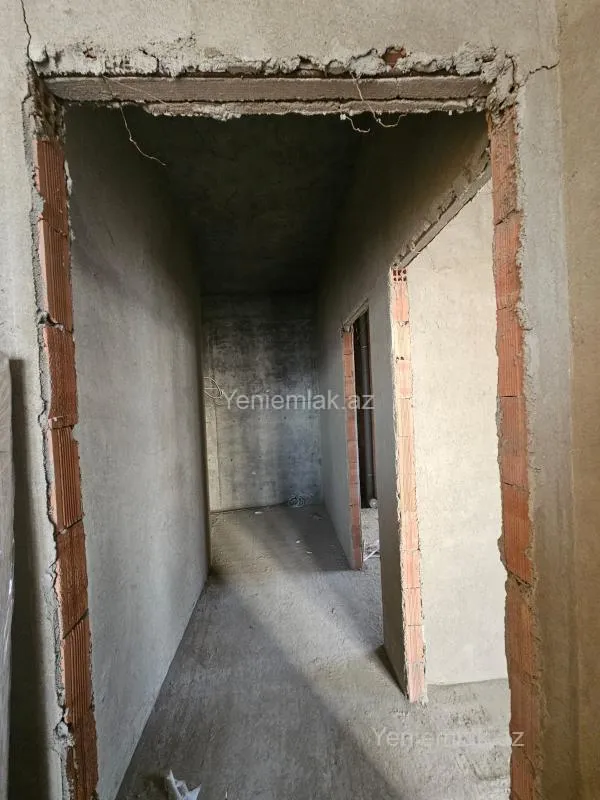 Satılır 2 otaqlı yeni tikili 68 m²