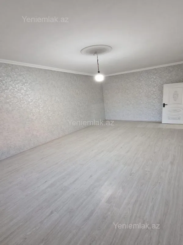 Satılır 2 otaqlı köhnə tikili 42 m²