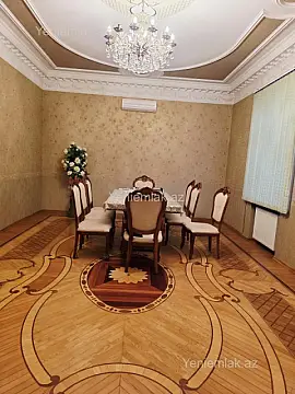 Satılır 8 otaqlı həyət evi 350 m²
