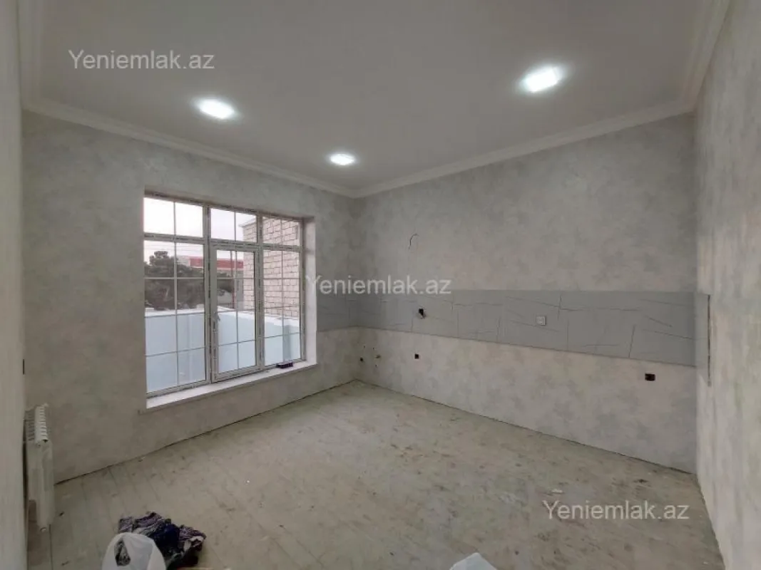 Satılır 4 otaqlı həyət evi 110 m²