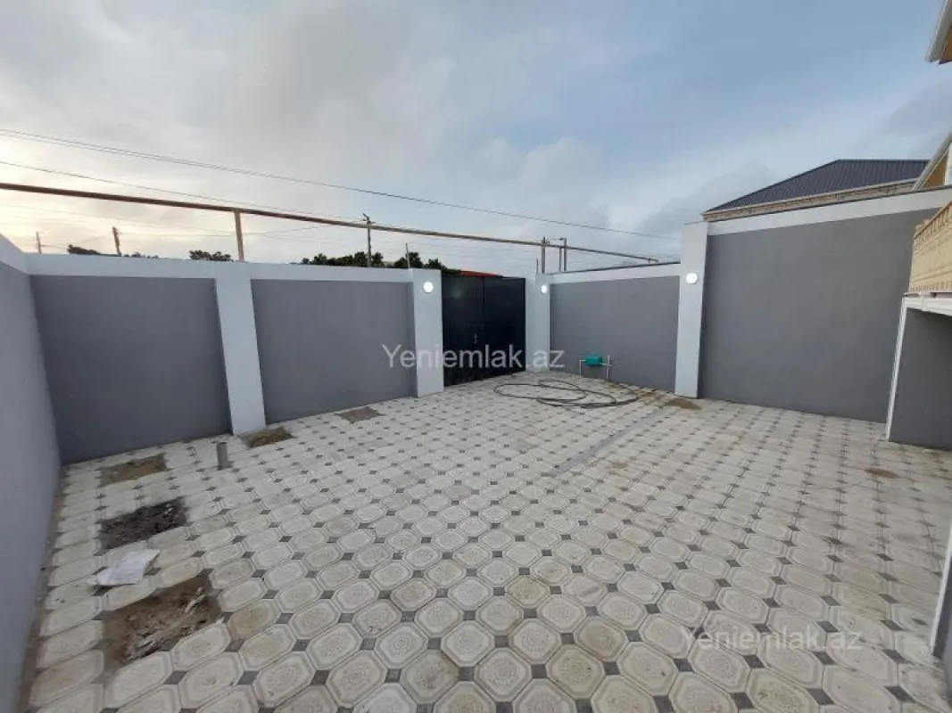 Satılır 4 otaqlı həyət evi 110 m²