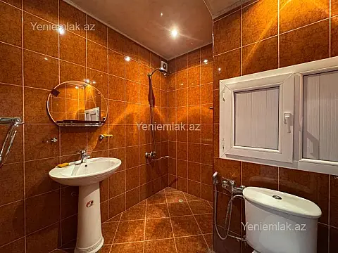 Satılır 3 otaqlı köhnə tikili 80 m²