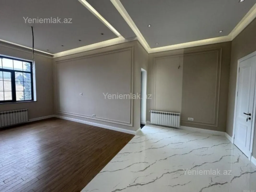 Satılır 8 otaqlı həyət evi 335 m²