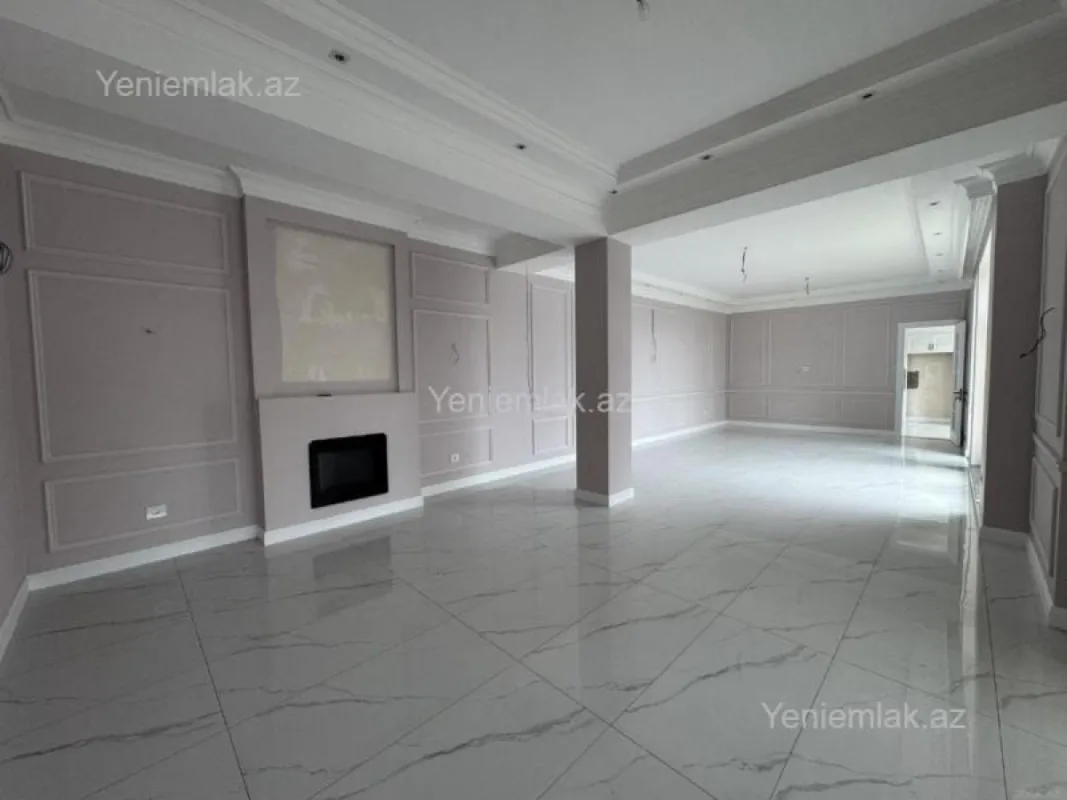 Satılır 8 otaqlı həyət evi 335 m²
