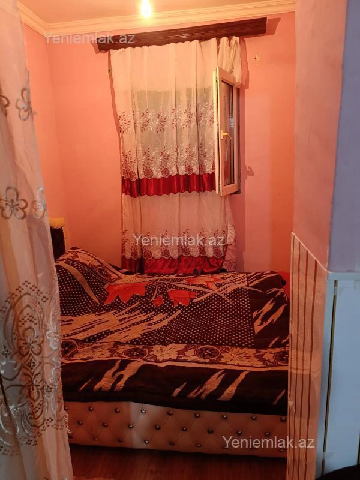Satılır 2 otaqlı köhnə tikili 35 m²