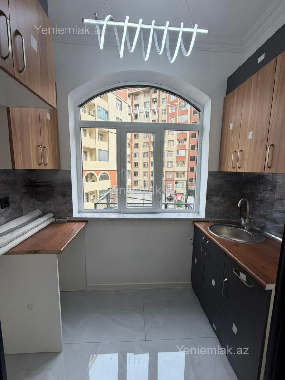 Satılır 2 otaqlı yeni tikili 54 m²