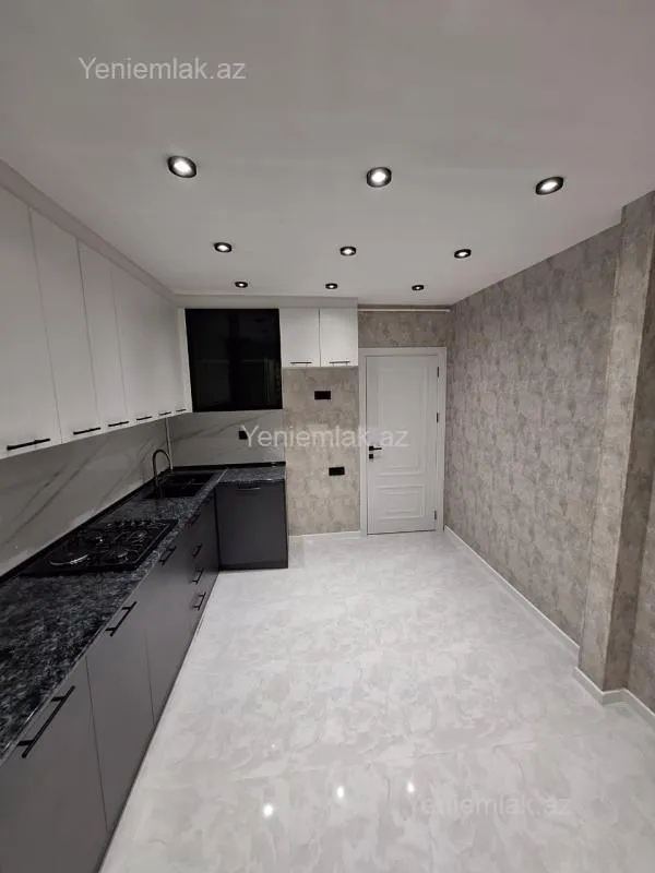 Satılır 2 otaqlı köhnə tikili 55 m²