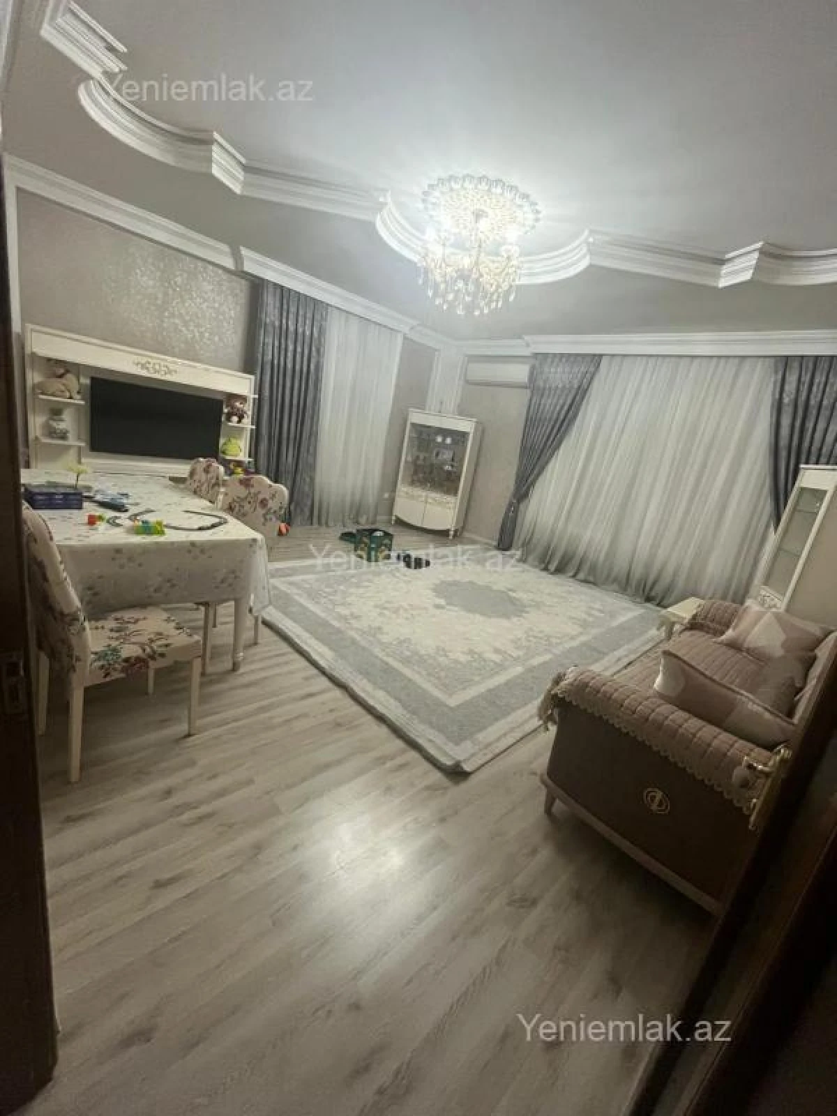 Satılır 2 otaqlı yeni tikili 94 m²