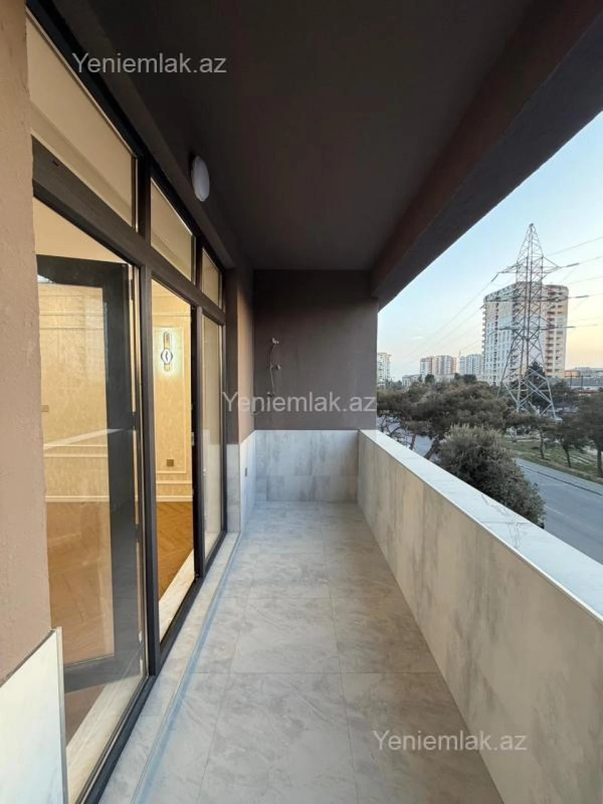 Satılır 3 otaqlı yeni tikili 115 m²