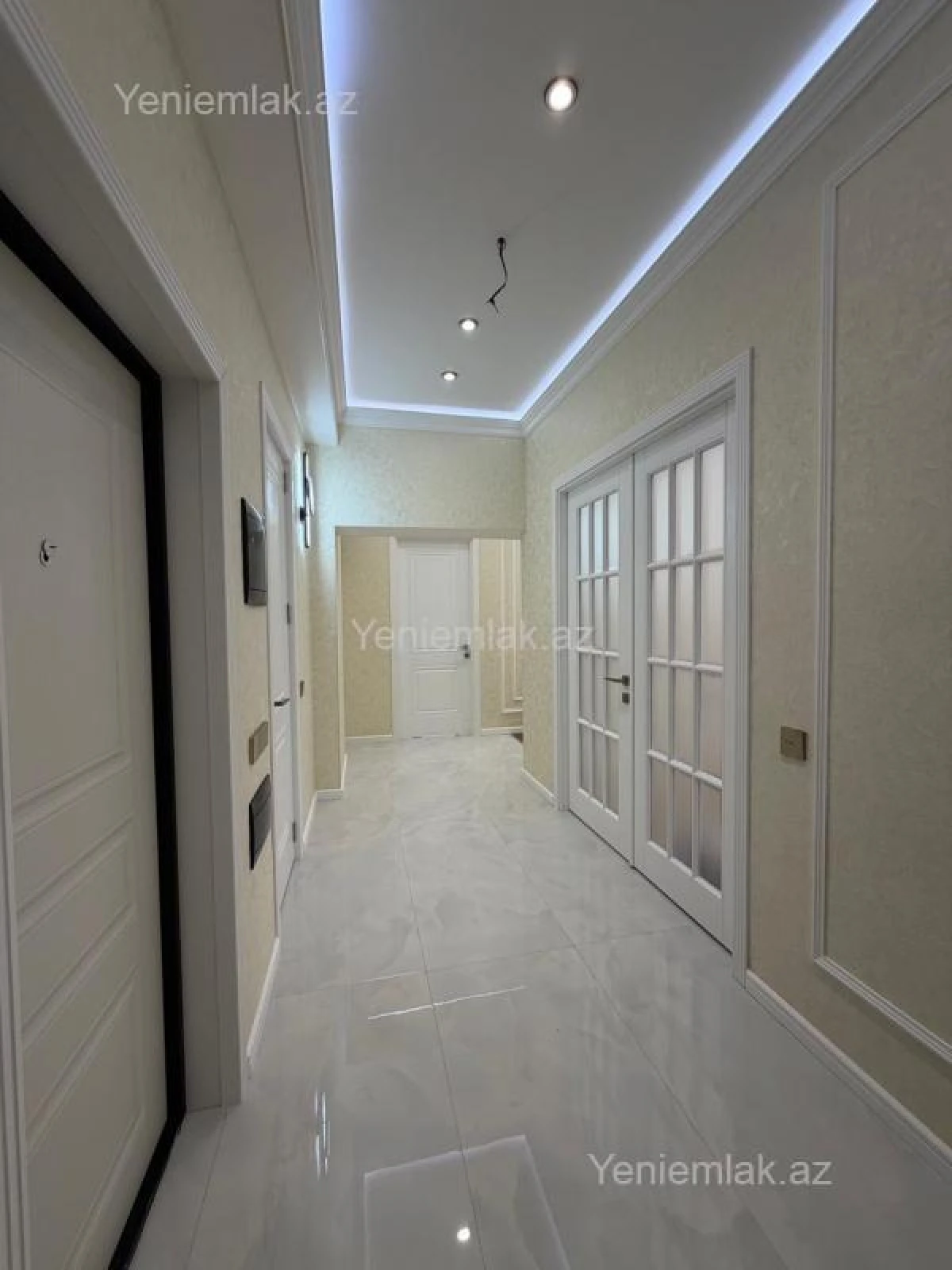 Satılır 3 otaqlı yeni tikili 115 m²
