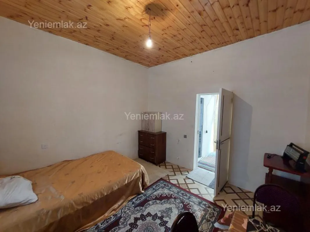 Satılır 1 otaqlı həyət evi 20 m²