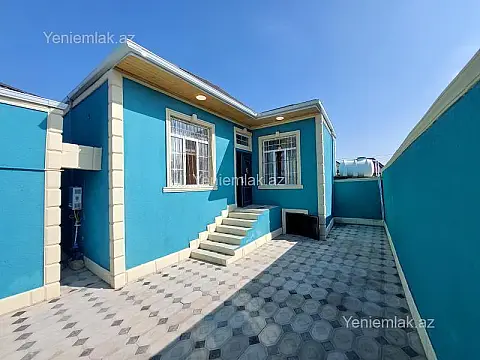 Satılır 4 otaqlı həyət evi 100 m²