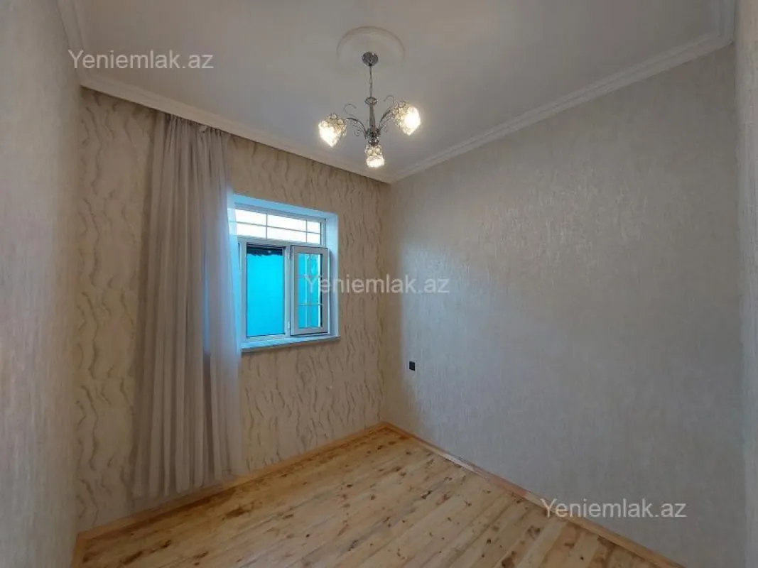 Satılır 4 otaqlı həyət evi 100 m²