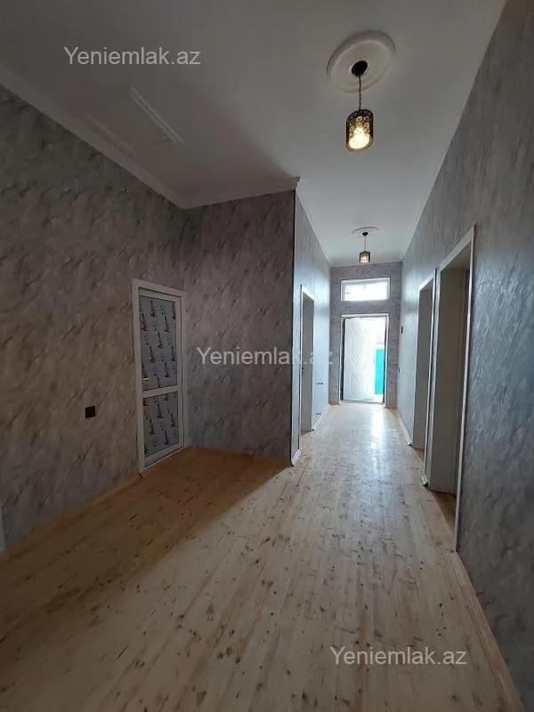 Satılır 4 otaqlı həyət evi 100 m²