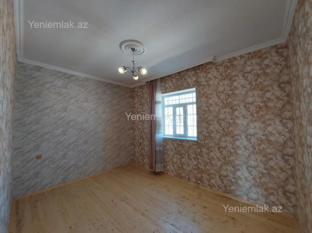 Satılır 4 otaqlı həyət evi 100 m²