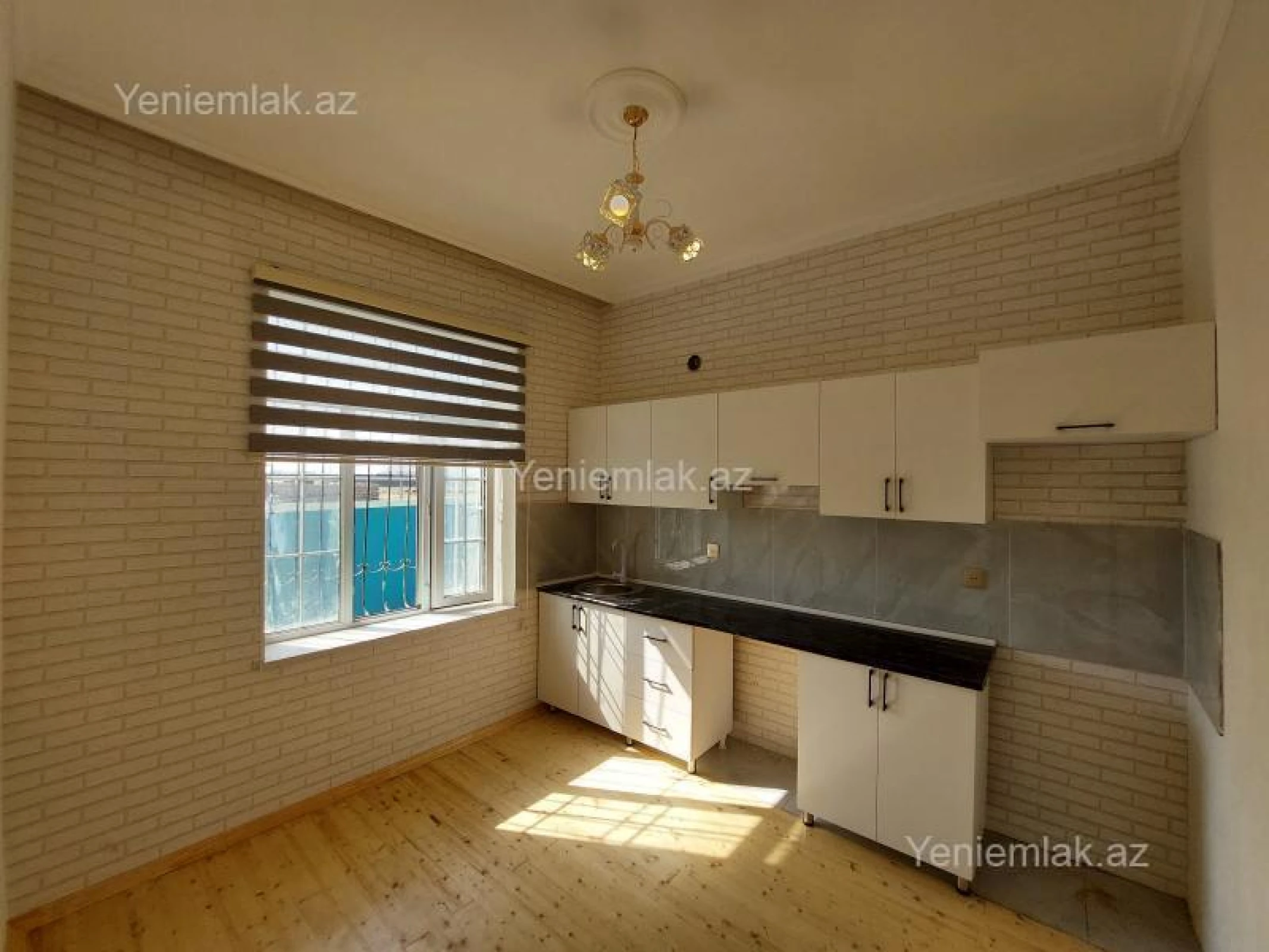 Satılır 4 otaqlı həyət evi 100 m²