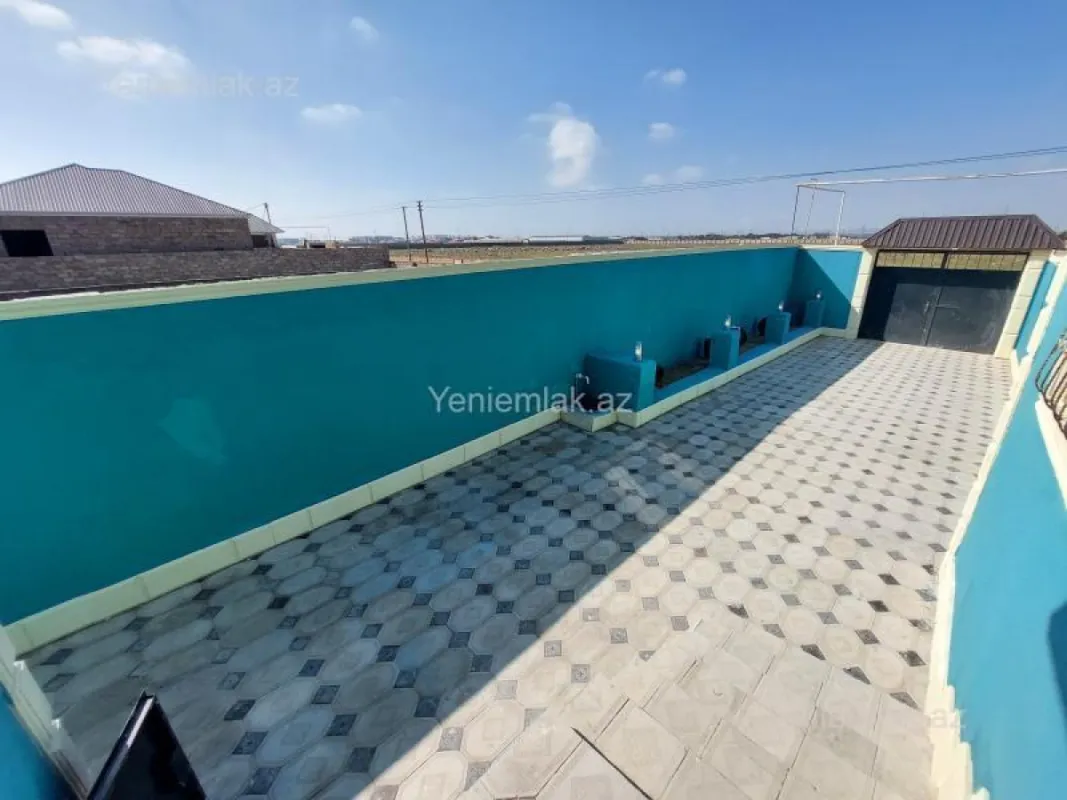 Satılır 4 otaqlı həyət evi 100 m²
