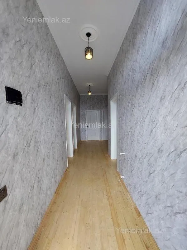 Satılır 4 otaqlı həyət evi 100 m²