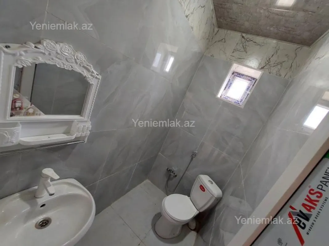 Satılır 4 otaqlı həyət evi 100 m²