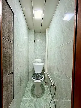 Satılır 2 otaqlı köhnə tikili 64 m²