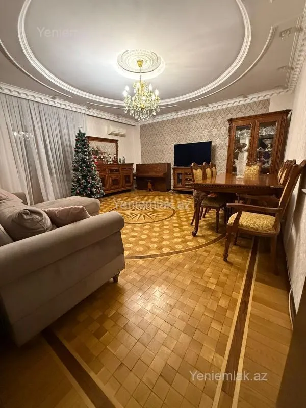 Satılır 2 otaqlı yeni tikili 105 m²