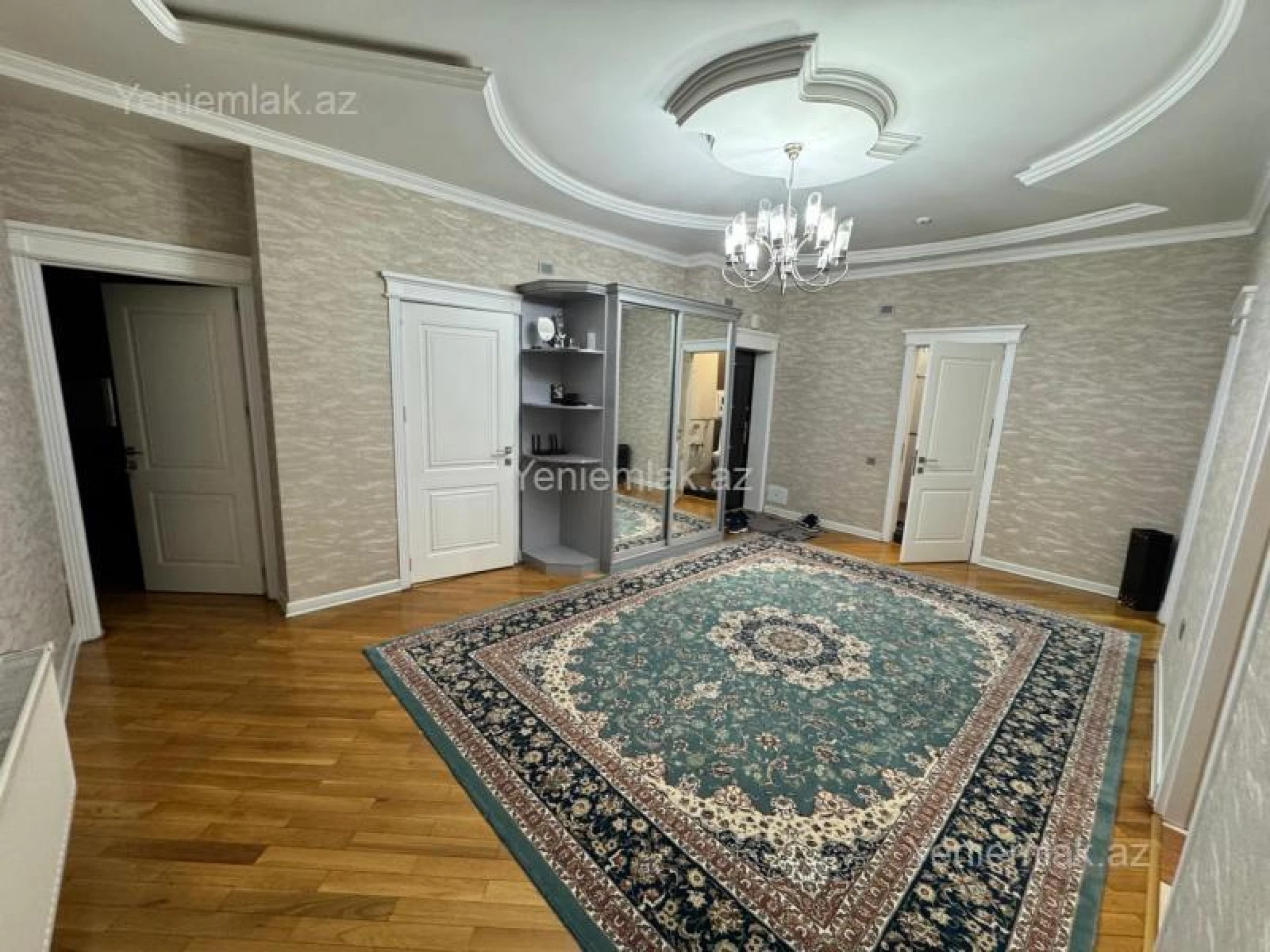 Satılır 4 otaqlı yeni tikili 156 m²